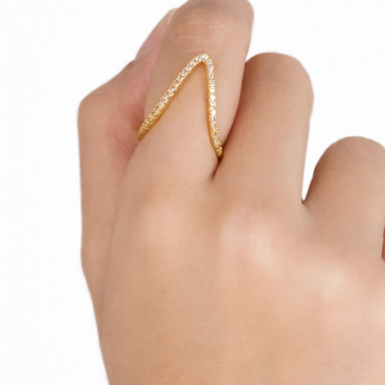 V Sparkle Ring
